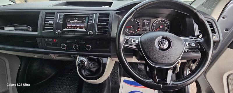 VOLKSWAGEN TRANSPORTER