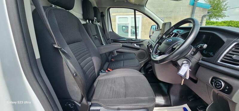 FORD TRANSIT CUSTOM
