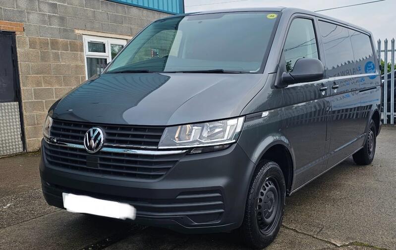 VOLKSWAGEN TRANSPORTER