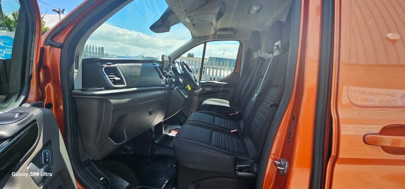 FORD TRANSIT CUSTOM
