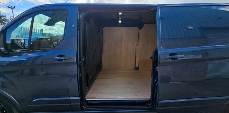 FORD TRANSIT CUSTOM