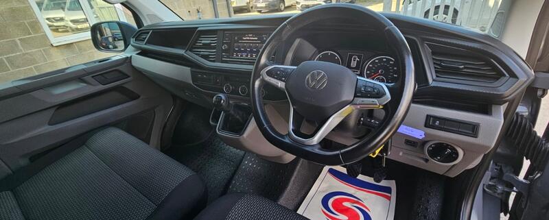 VOLKSWAGEN TRANSPORTER