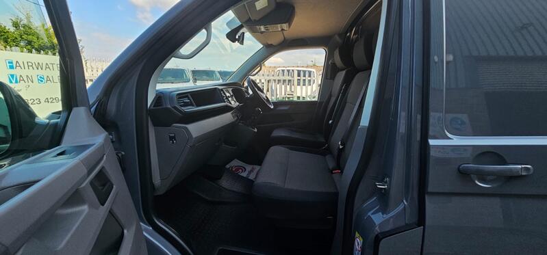 VOLKSWAGEN TRANSPORTER