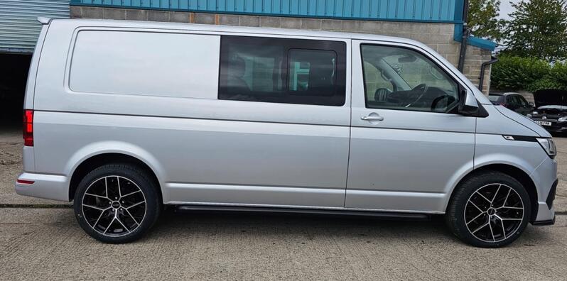 VOLKSWAGEN TRANSPORTER