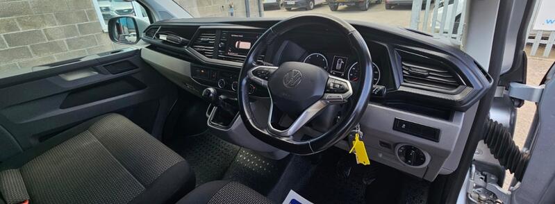 VOLKSWAGEN TRANSPORTER