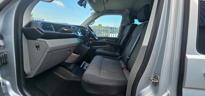 VOLKSWAGEN TRANSPORTER