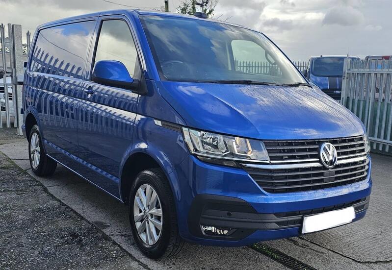 VOLKSWAGEN TRANSPORTER