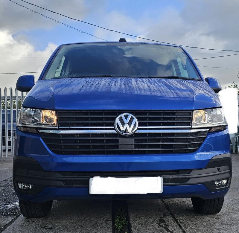 VOLKSWAGEN TRANSPORTER