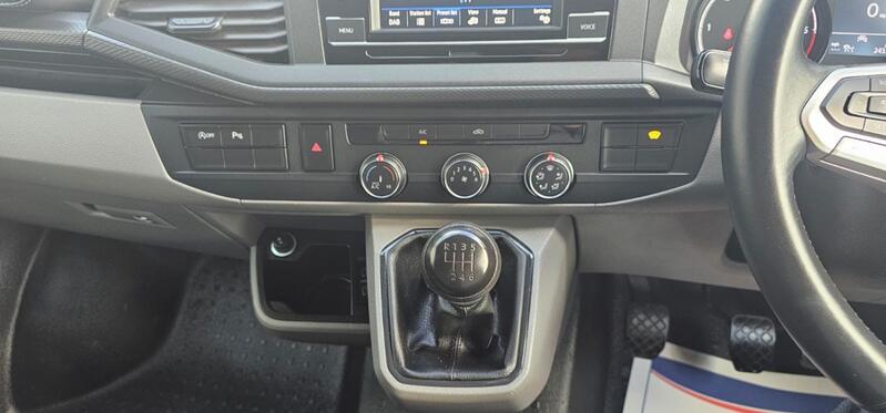 VOLKSWAGEN TRANSPORTER