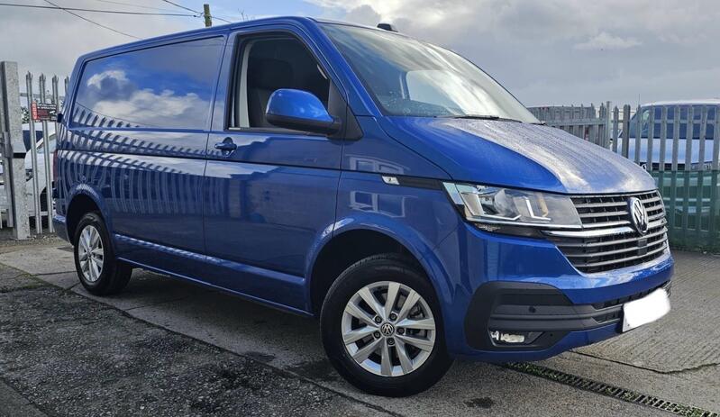 VOLKSWAGEN TRANSPORTER