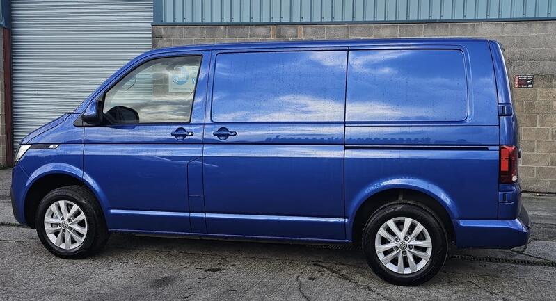 VOLKSWAGEN TRANSPORTER