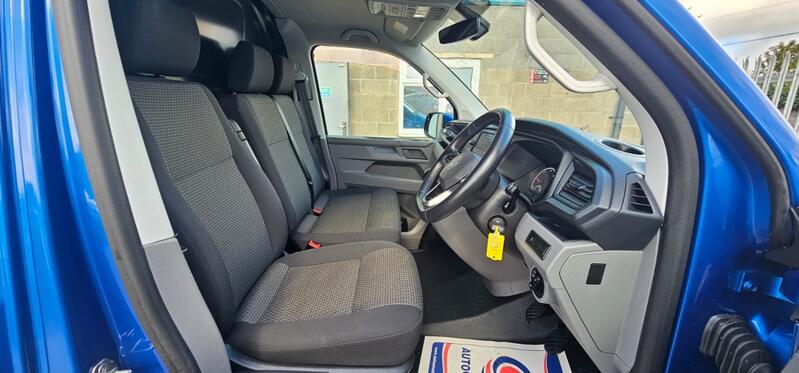 VOLKSWAGEN TRANSPORTER