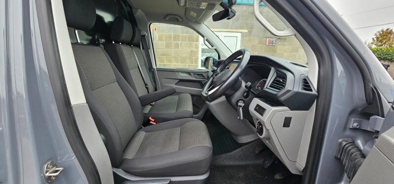 VOLKSWAGEN TRANSPORTER