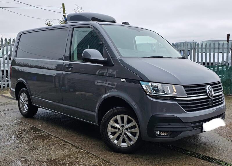 VOLKSWAGEN TRANSPORTER