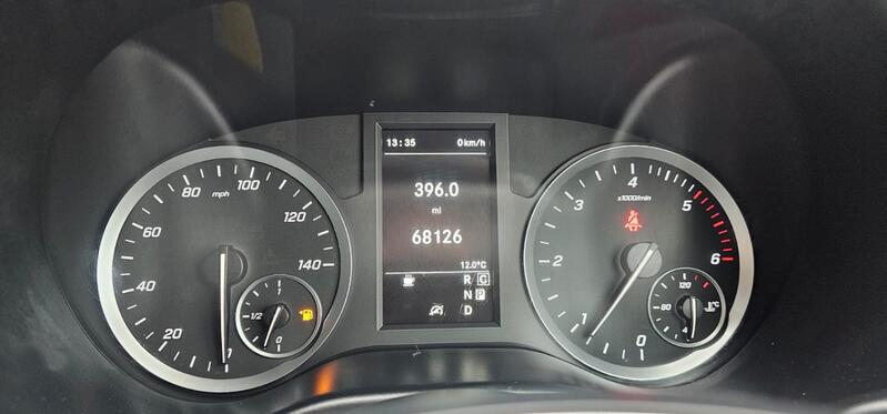 MERCEDES-BENZ VITO