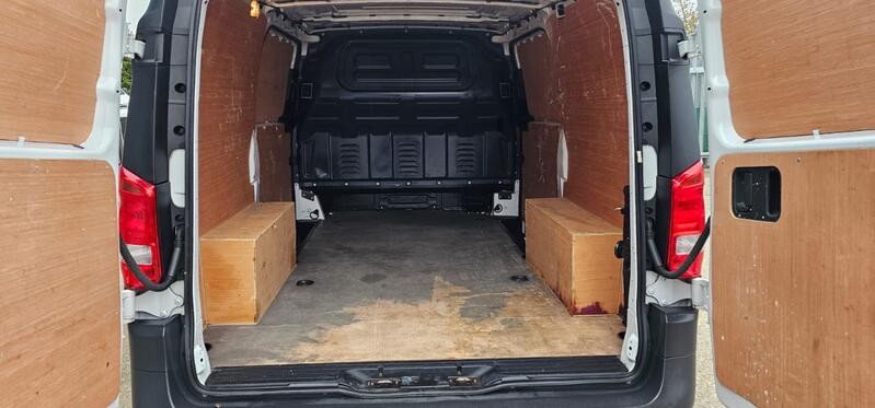 MERCEDES-BENZ VITO