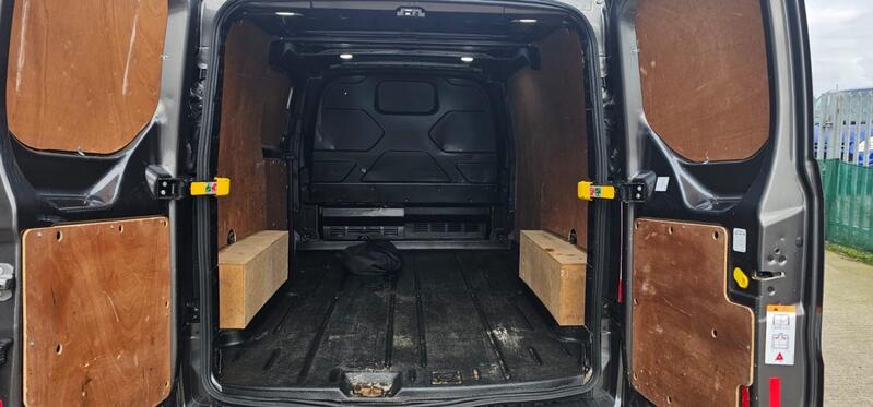 FORD TRANSIT CUSTOM
