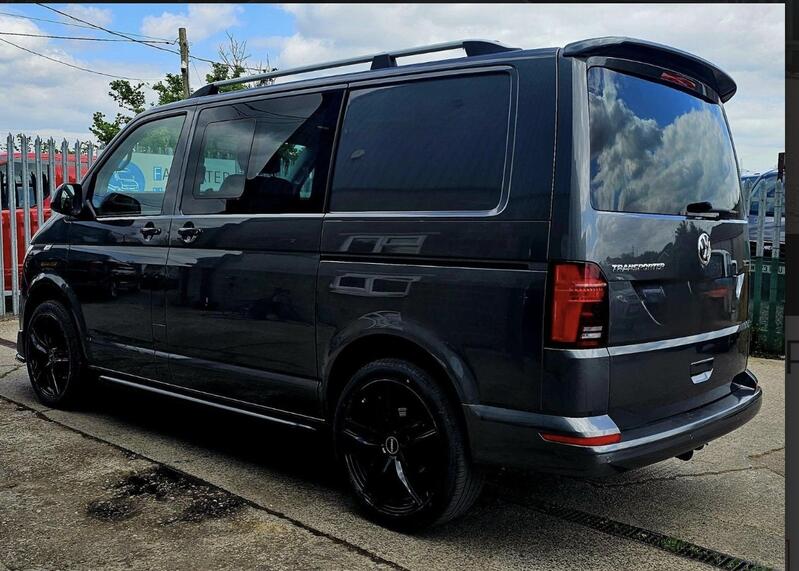 VOLKSWAGEN TRANSPORTER