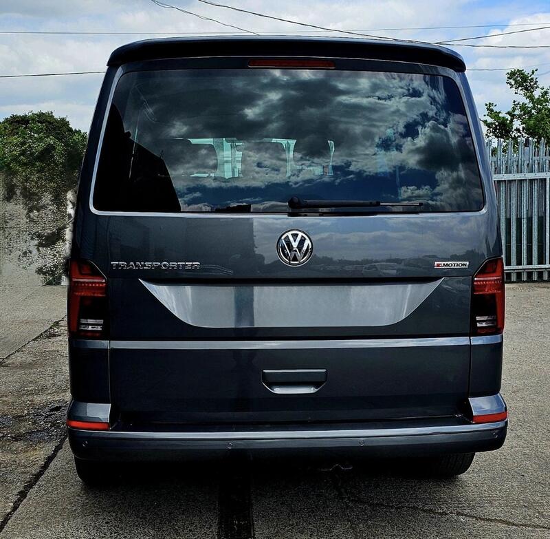 VOLKSWAGEN TRANSPORTER