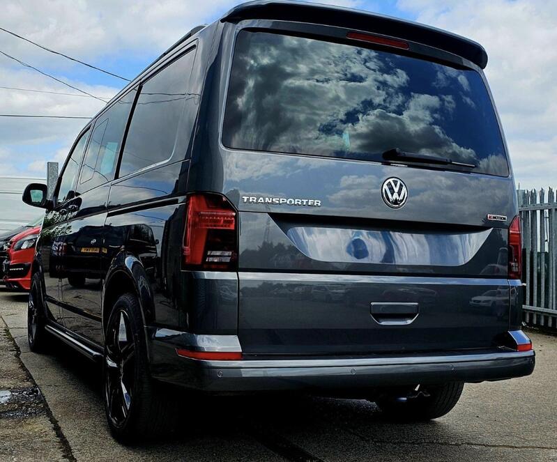VOLKSWAGEN TRANSPORTER