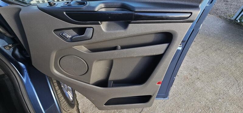 FORD TRANSIT CUSTOM