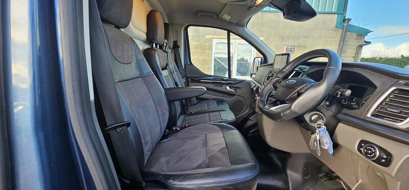 FORD TRANSIT CUSTOM