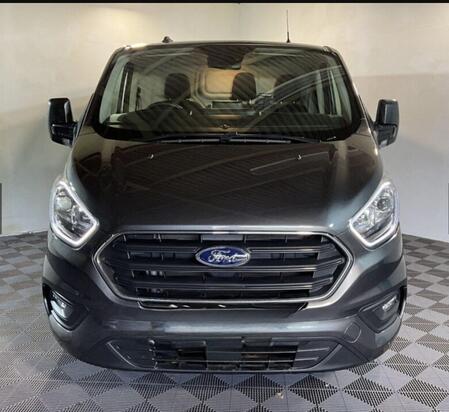 FORD TRANSIT CUSTOM 2.0 Transit Custom Limited Van 280 L1 2.0L EcoBlue 130PS FWD 6 Speed Manual
